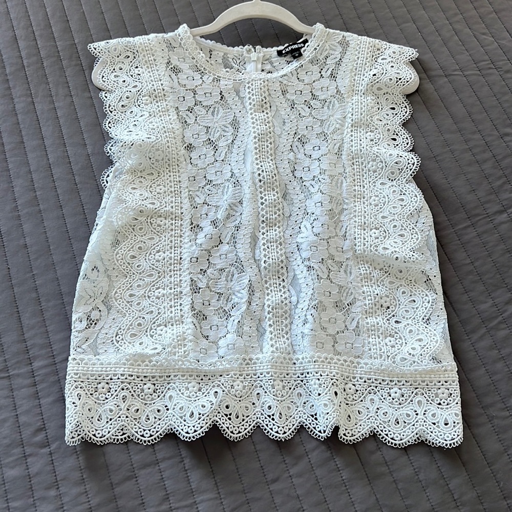 Express Lace Blouse - Medium